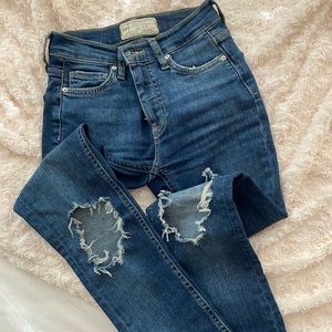 Free People high rise ripped skinny jeans! 👖